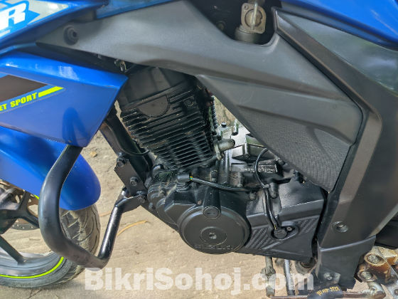 Gixxer monotone 2019